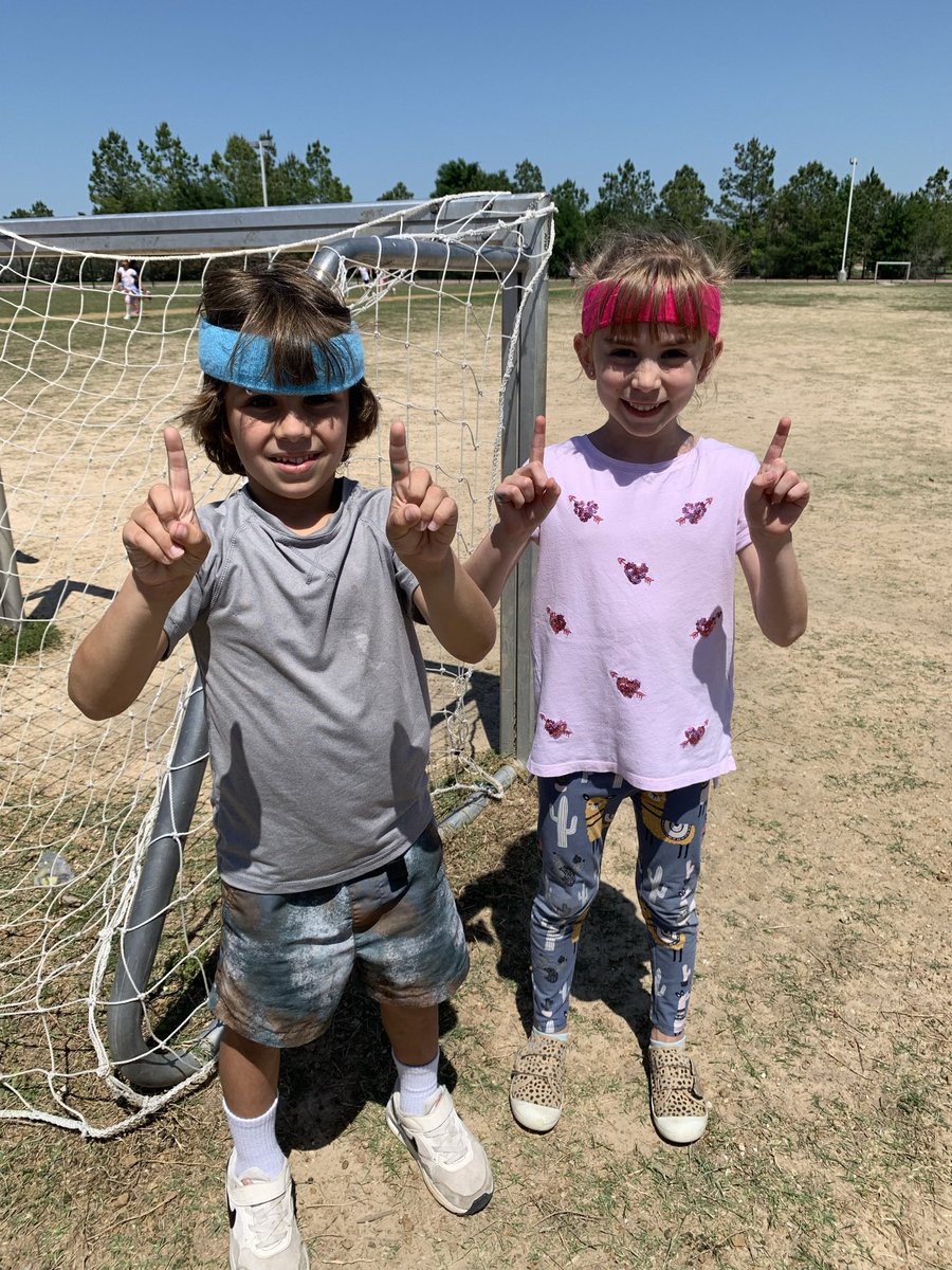 ABC Countdown fun with E for exercise! Before the big kindergarten race each class had to have a first place boy and girl! Mrs. Parsons class first place runners were excited to join the big race!