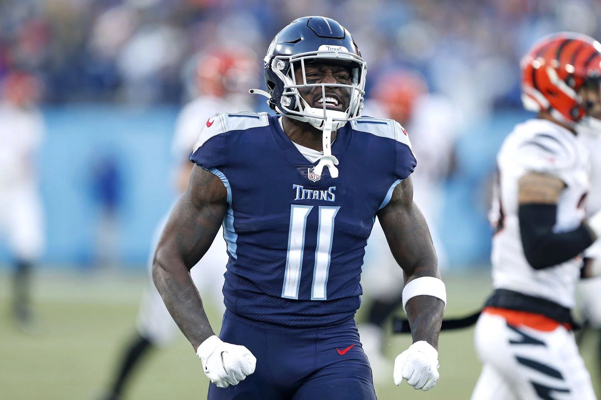 PHLEaglesNation's tweet photo. ❗️OFFICIAL❗️:  THE PHILADELPHIA #EAGLES HAVE TRADED FOR #TITANS WR AJ BROWN

Philly is sending their 18th overall pick and another third-round pick

WELCOME TO PHILLY @1kalwaysopen_ https://t.co/bzzGi8tQwc