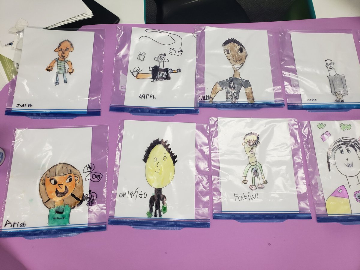 bepelayo's tweet photo. Ss have been super engaged in this week's art lesson created by @AmyWhittingto16: Self portraits with integrated light ELA concept. #K2CanToo #FirstGrade @CastleSTEAM #CastleSTEAM #Integrated #Art https://t.co/WqShhzakYj