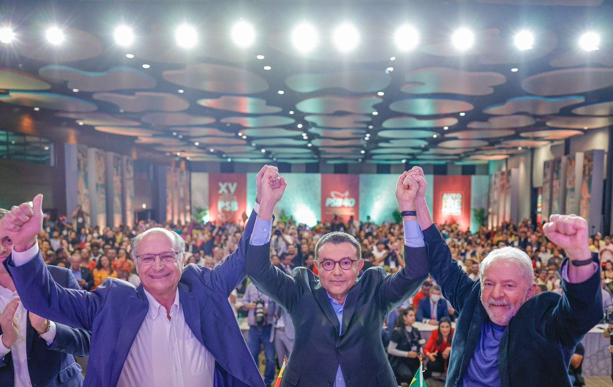 csiqueirapsb's tweet photo. A construção de um Projeto de Desenvolvimento para o Brasil proposto na Autorreforma é a razão de estarmos juntos, PT e PSB, representados na chapa presidencial @LulaOficial  @geraldoalckmin , e na discussão de um programa de governo para mudar o país.É festa no Congresso do PSB! https://t.co/VWnyQKhjOu