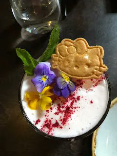 LydiaCLee's tweet photo. Ends tonight - last chance for #HelloKitty town in #DarlingSquare https://t.co/P4bi9JKTZP https://t.co/qViZHRoyRu