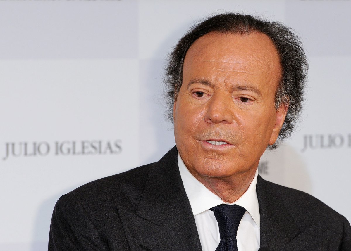 -Hola julio Iglesias, ¿Porqué no te haces una prueba de ADN?
+Porque media españa descubriría que soy su padre y de verdad no sé  como ha sido posible ni tampoco es culpa mía, lo siento, me he equivocado, no volverá a ocurrir, pero ha pasado 🤣🤣🤣 <a href="/JulioIglesias/">JULIO IGLESIAS</a> <a href="/RouresInformer/">informer sant esteve de les roures</a>