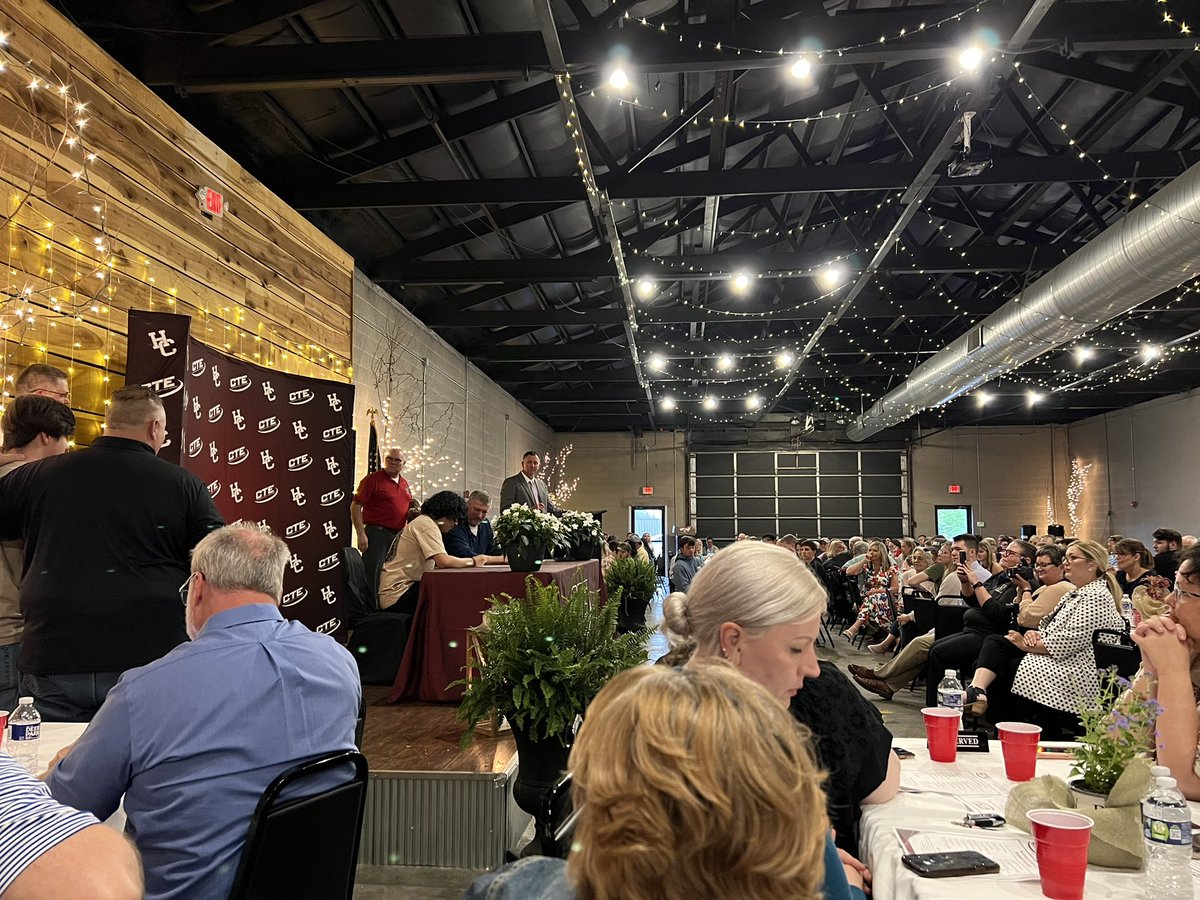 KY_Payne's tweet photo. Wow! Big night for HCHS CTE… loved seeing so many great students recognized for completing vocational pathways and entering careers. CTE is vital for economic development across KY! https://t.co/Q2PJ8caeLx
