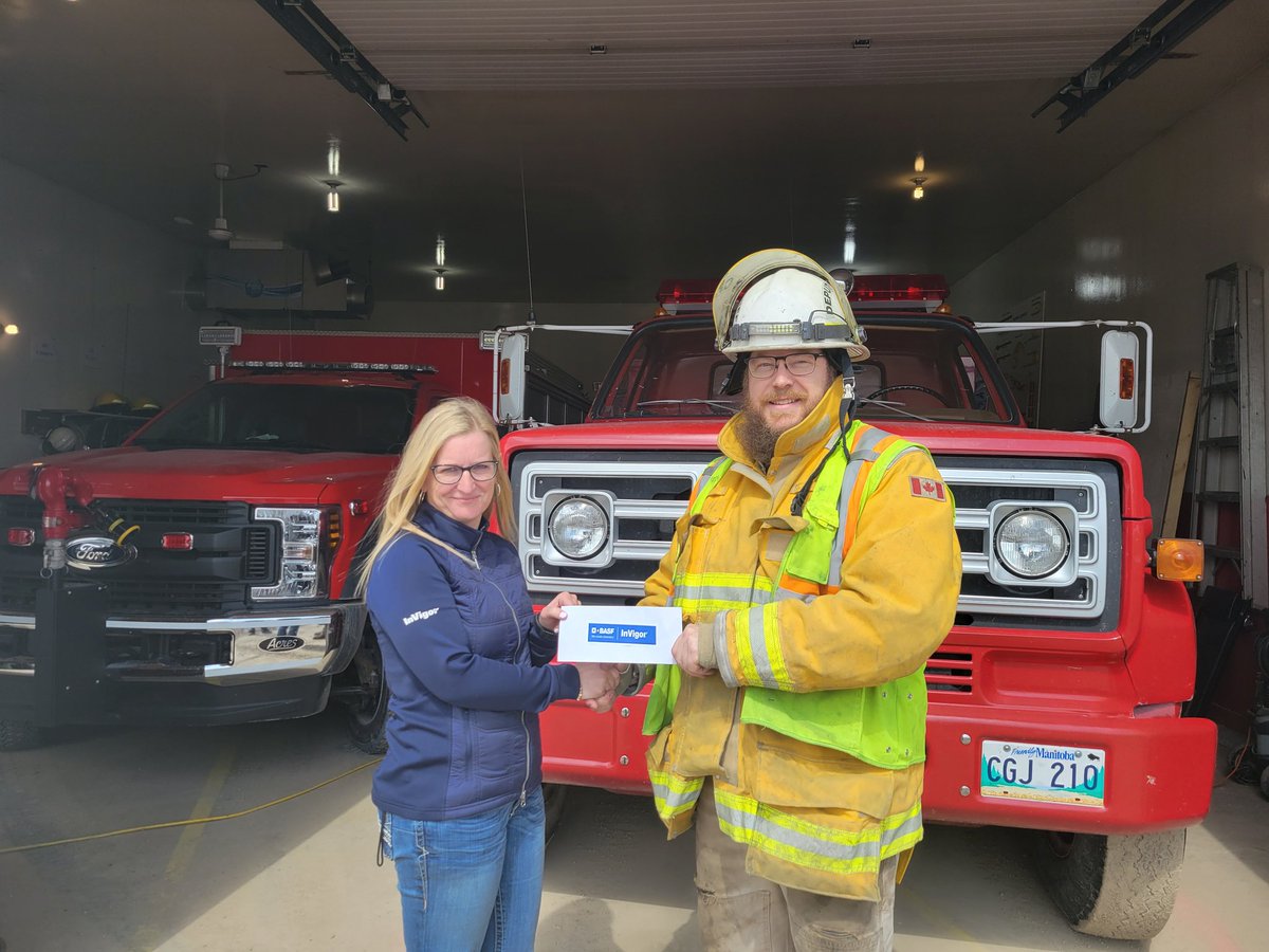 NewdaleFire's tweet photo. A big thank you to @BASFCanada for donating towards our new fire hall build!!

Thanks to @BrandyBeischer for stopping by the firehall this afternoon to present us with this cheque!

Your support is appreciated! https://t.co/4xR8kOFbVe