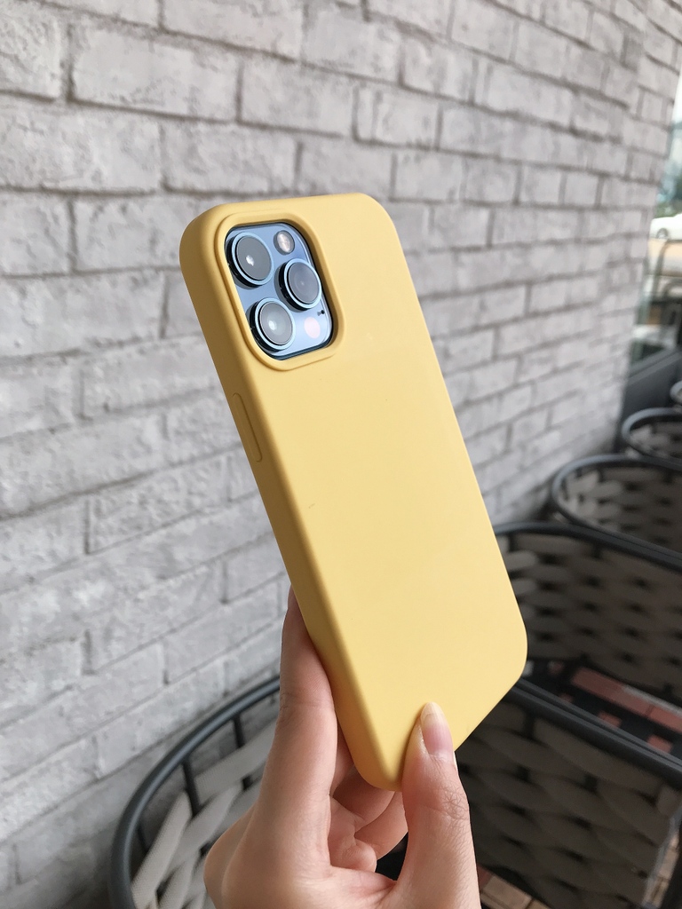 IceSword_us's tweet photo. Life is now; it is traveled only once. Today's moments will become tomorrow's memories. The wise thing is to enjoy every moment, good, bad, happy, or even sad because the gift of life is LIFE itself. #yellowcase 

check out now https://t.co/ddG93LbyBH🥰🥰❤️
#phonecase #iphonecase https://t.co/c9fNgX9WgU