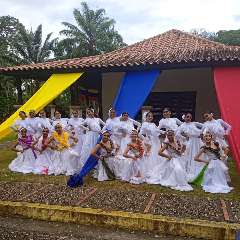 Imculmatnosune's tweet photo. Casa de la Cultura de #Maturín será escenario de la gala Día Internacional de la Danza

Este viernes 29, #coreógrafos y #bailarines recibirán reconocimientos

https://t.co/tTPRsUXoTG https://t.co/Lm0w0sUwpT