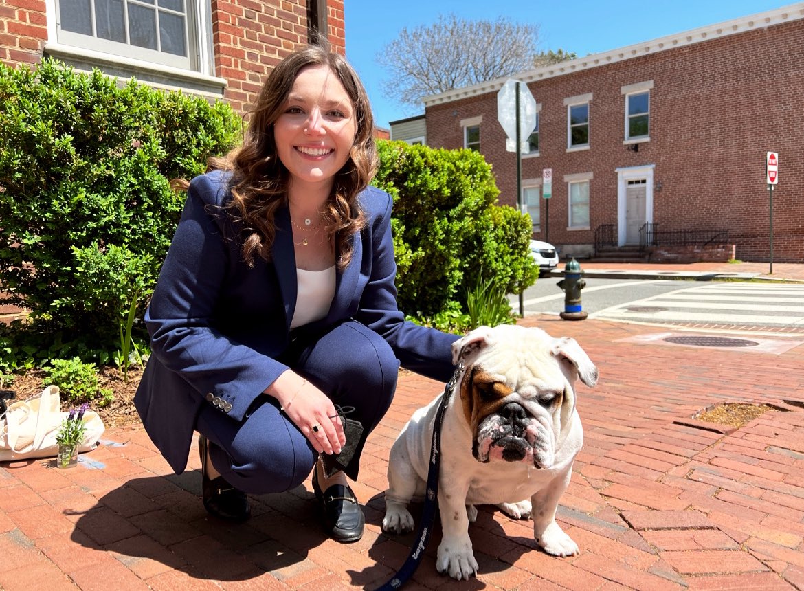 Julia Alvey tweet media