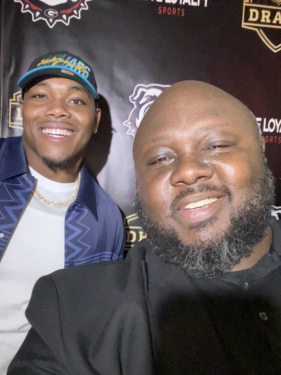 sportsguymarv's tweet photo. Never have I ever attended a FIRST PICK #NFLDraft party… several first rounders but never thee first! Wow! Congrats @44Ytw lehgo! https://t.co/2Q54jCY3R9