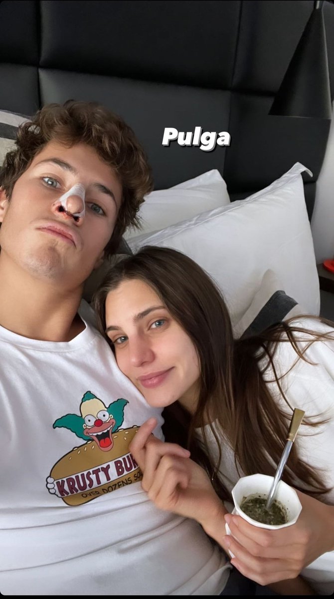 laverdad158's tweet photo. Alguna duda q te están #DRENANDO la ⚡ @macabeso 🤣 menos mal q tu solita exhibes y l confirmas eso t pasa x los excesos d 🥃 y otras sustancias igual hace 1⃣ año andabas en clínicas de desintoxicacion será q vas a celebrarlo así tipo #BORRACHADEL 🛥️? @Lexus_Mex @BenettonMexico https://t.co/44s25Ok30x