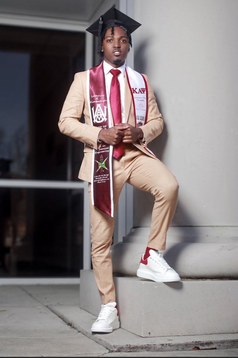 King__Lt's tweet photo. “If you’re afraid to fail, then you’re probably going to fail.” 

Everyone always say being a Engineer not easy, well they are right but it takes commit and dedication. Thankful for all the people who have helped with this journey.  4 in 4 out 

BS in ME
May 6, 2022 🎓
#HBCUGrad https://t.co/mOGYkc34HQ