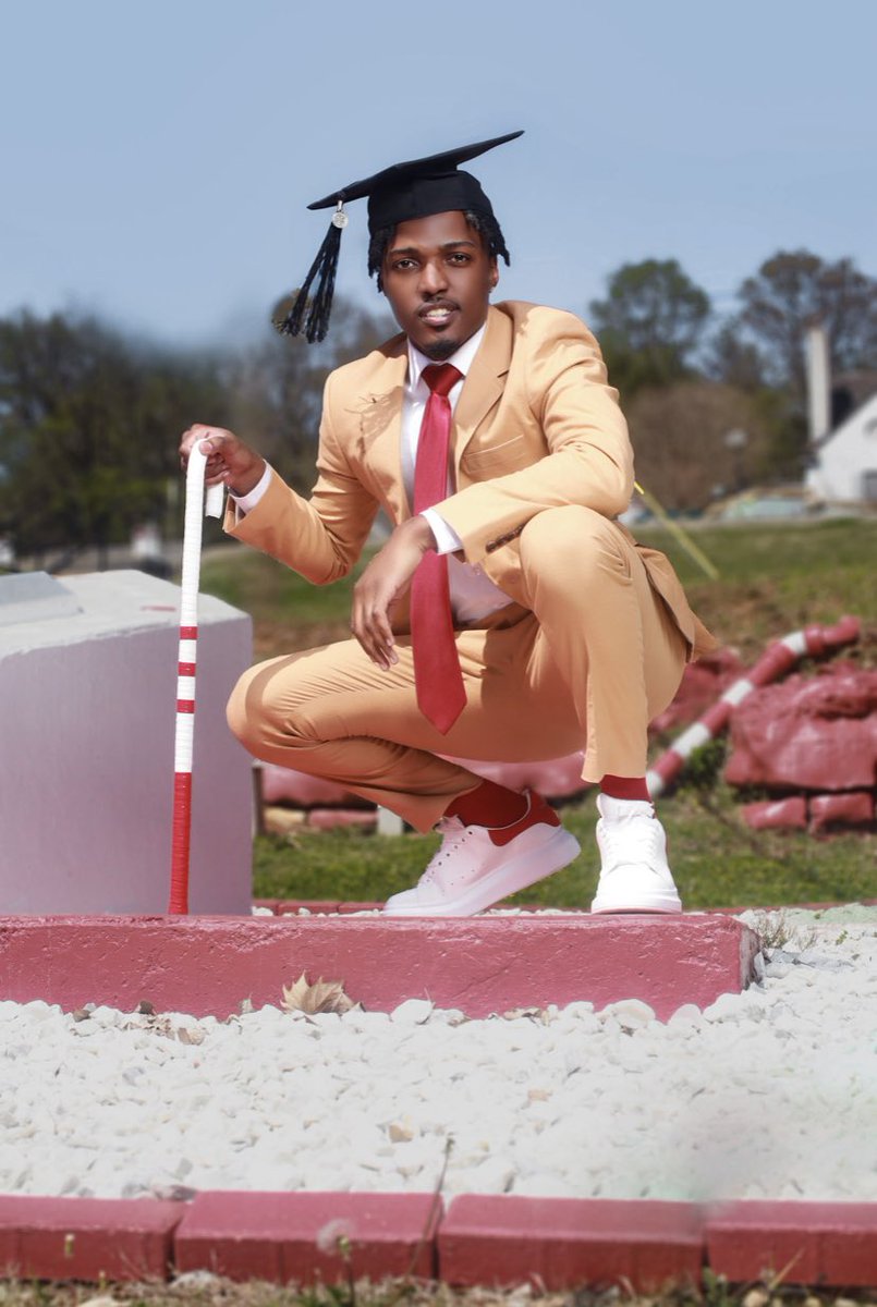 King__Lt's tweet photo. “If you’re afraid to fail, then you’re probably going to fail.” 

Everyone always say being a Engineer not easy, well they are right but it takes commit and dedication. Thankful for all the people who have helped with this journey.  4 in 4 out 

BS in ME
May 6, 2022 🎓
#HBCUGrad https://t.co/mOGYkc34HQ