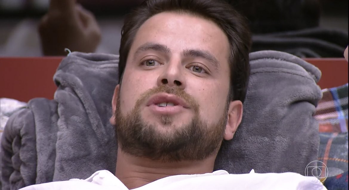 centralreality's tweet image. Jessi e Gustavo são o terror da padaria #BBB101