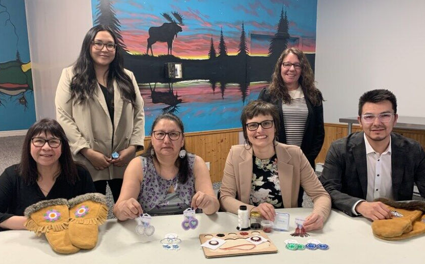 ElevraLithium's tweet photo. Sayona continues to strengthen its engagement with #FirstNations communities in #Quebec, as highlighted by this latest agreement (French) https://t.co/IBDcTznT5s $SYA $SYAXF #lithium #EV #ESG #winwin https://t.co/b0hMP91T8b