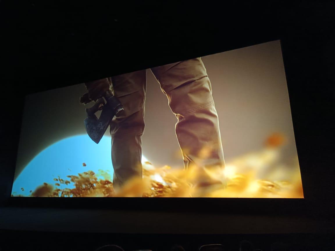 Bulletisking's tweet photo. #Acharya 🎬 Wow 😍🥰 MegaStar #Chiranjeevi Entry Goosebumps 🔥 Boss is back 
Megastar @KChiruTweets superb action sequences 
@AlwaysRamCharan Terrific👏🏻

@hegdepooja #SivaKoratala #ManiSharma @DOP_Tirru @sureshsrajan @MatineeEnt @KonidelaPro #Acharyamovie https://t.co/SoXTKvDCRf