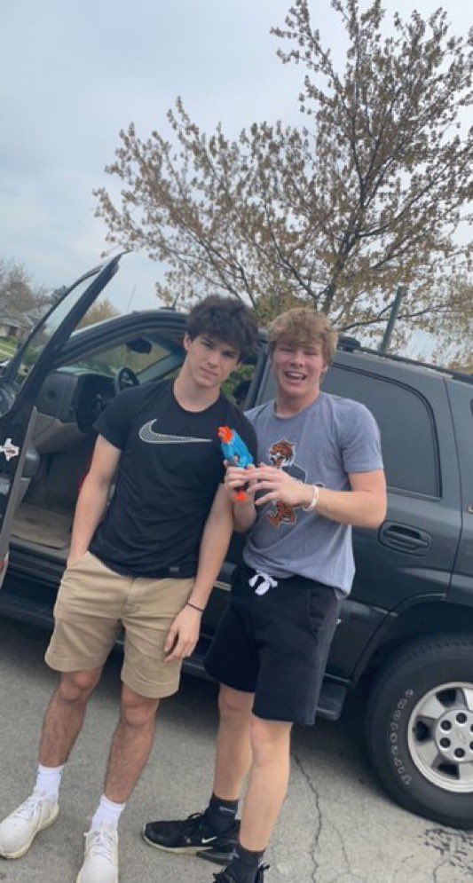 NewfWars's tweet photo. Reichert gets both Greyson and Carter. That’s 3 kills from Reichert. https://t.co/qPJtEAKN60