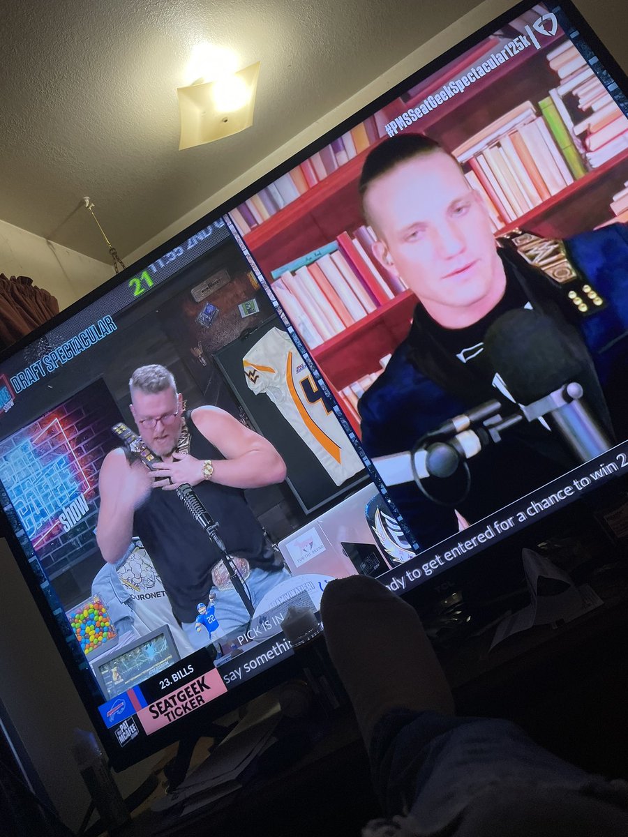 ColorBlyndd's tweet photo. @PatMcAfeeShow Mad Mel’s opinions matters! #PMSSeatGeekSpectacular125K https://t.co/OkLpc2HW0t
