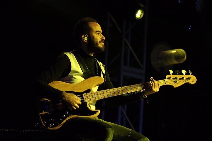Classicstone's tweet photo. Hermoso recuerdo del TRIBUTO A THE BEATLES que presentamos el año pasado en la #PlazaJaguara🐆 del #ParqueJaimeDuque🏰
¡Así de felices nos ponemos cuando hacemos lo que nos gusta!💖
Hoy tenemos muchas razones para sonreír porque estamos preparando nuevos shows llenos de magia.✨ https://t.co/Brvr2JUpkZ