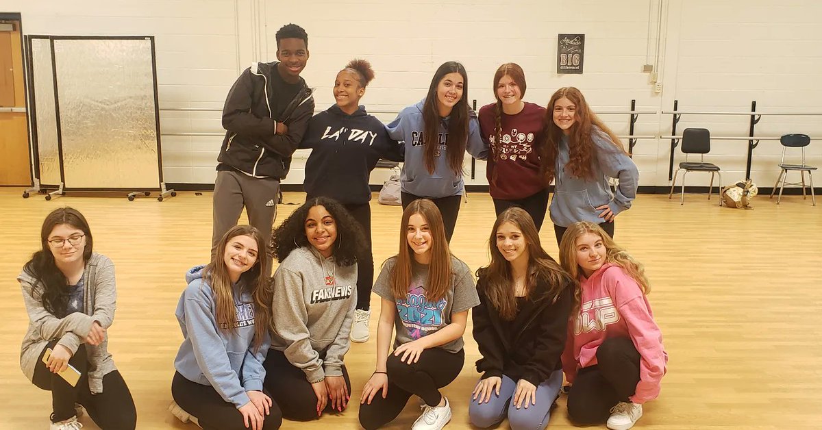 Ms_EJacks's tweet photo. Thank you to Sophia, Addy, and Olivia for joining us in dance today. Maybe we will see some of these faces at TWP Dance in a few years!πππ #TakeYourKidsToWorkDay #dancersdance #twpdance @TWPDanceDept @TWPSuperVPA @twppride https://t.co/QDkhQ8uslX