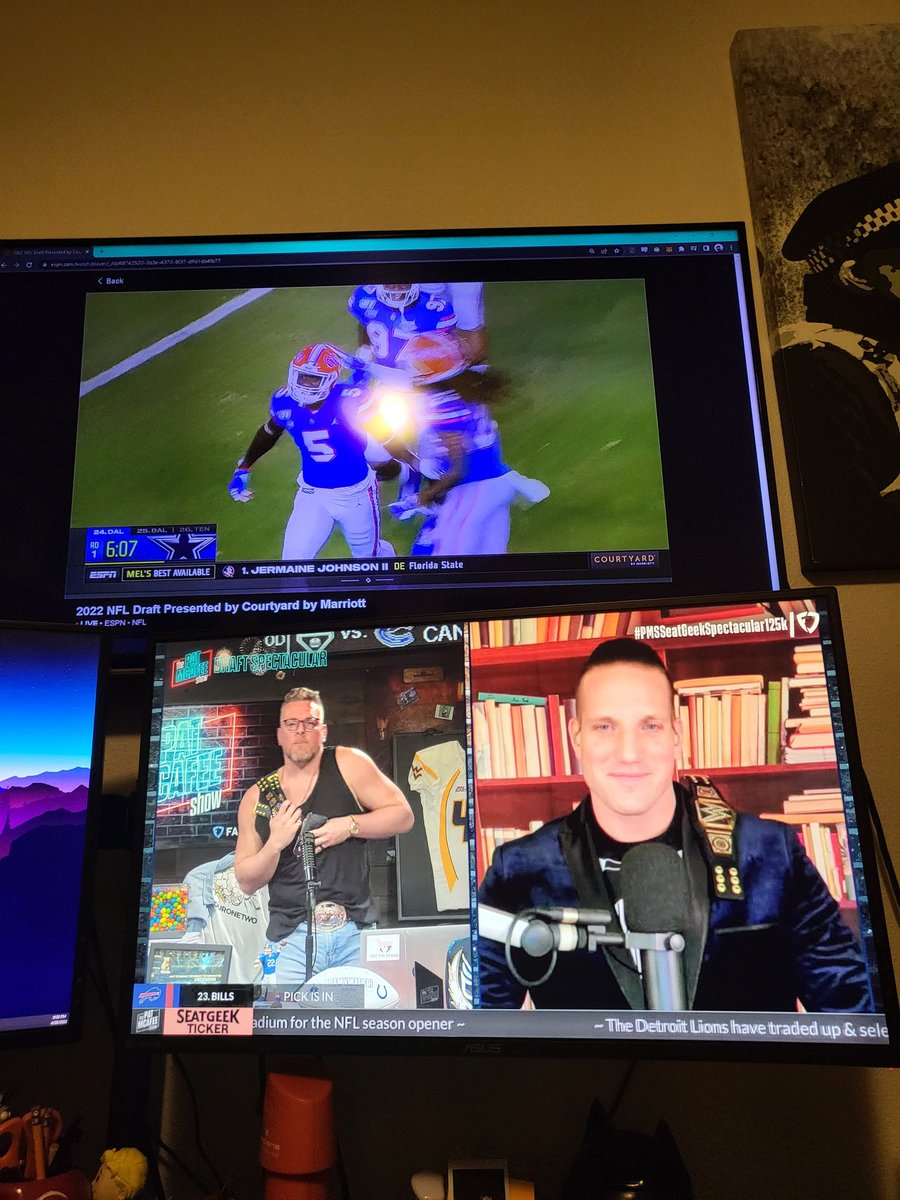 joshthemelander's tweet photo. @PatMcAfeeShow Big fan and can't wait for your emmy win next year. This might be the longest hashtag of all time! 😂 #pmsseatgeekspectacular125k https://t.co/IHKpLlFvC3