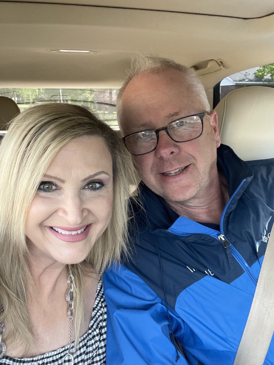 savingorphans's tweet photo. A much needed date night with my one and only! #blessedwiththebest https://t.co/LfWG2otYHy