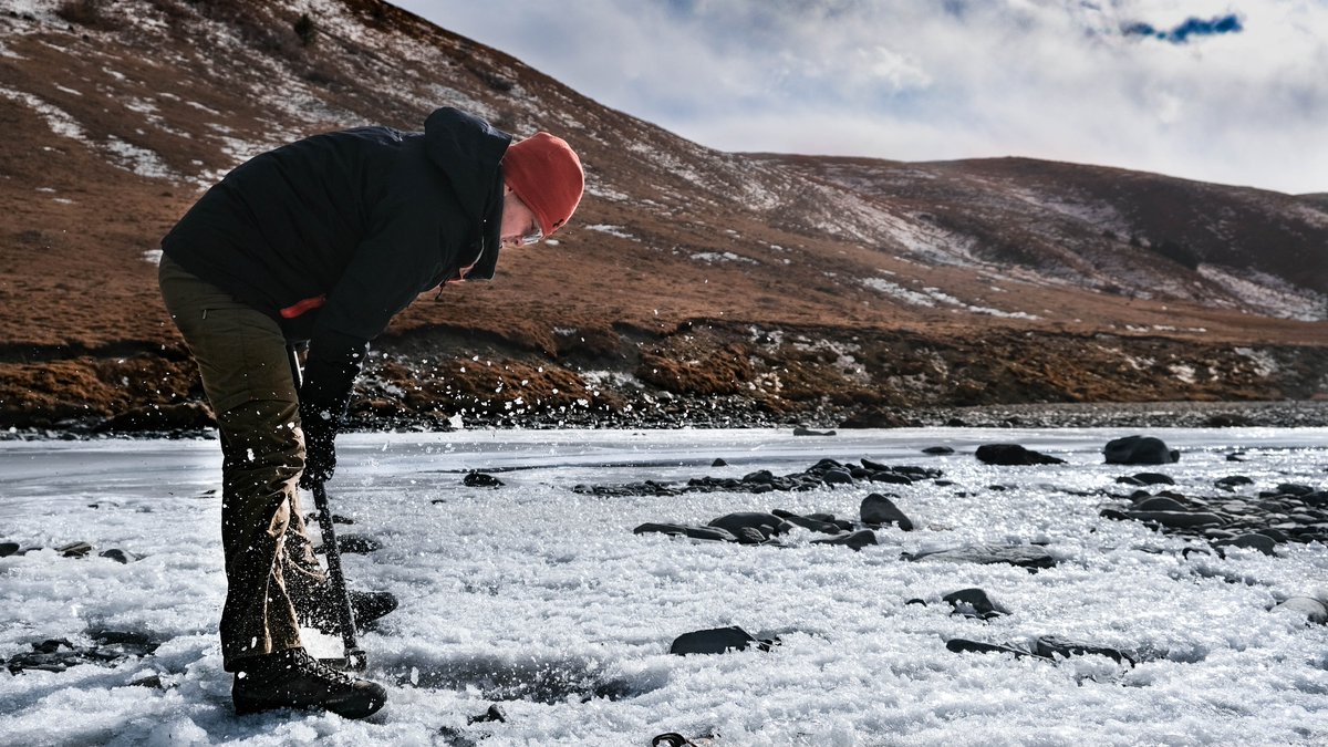 l
A hole must be dug in the frozen river before fishing🤣
zunelotoo.com
#zunelotoo #zunelotooshovel #annihilatefa1 #shovel #fishing #fishinggear #iceriver #dig #chisel #outdoorfishing #adventure #outdoor #outdoors #outdoorlife #outdoorgear #jeeplife #jeeplove #jeepgear