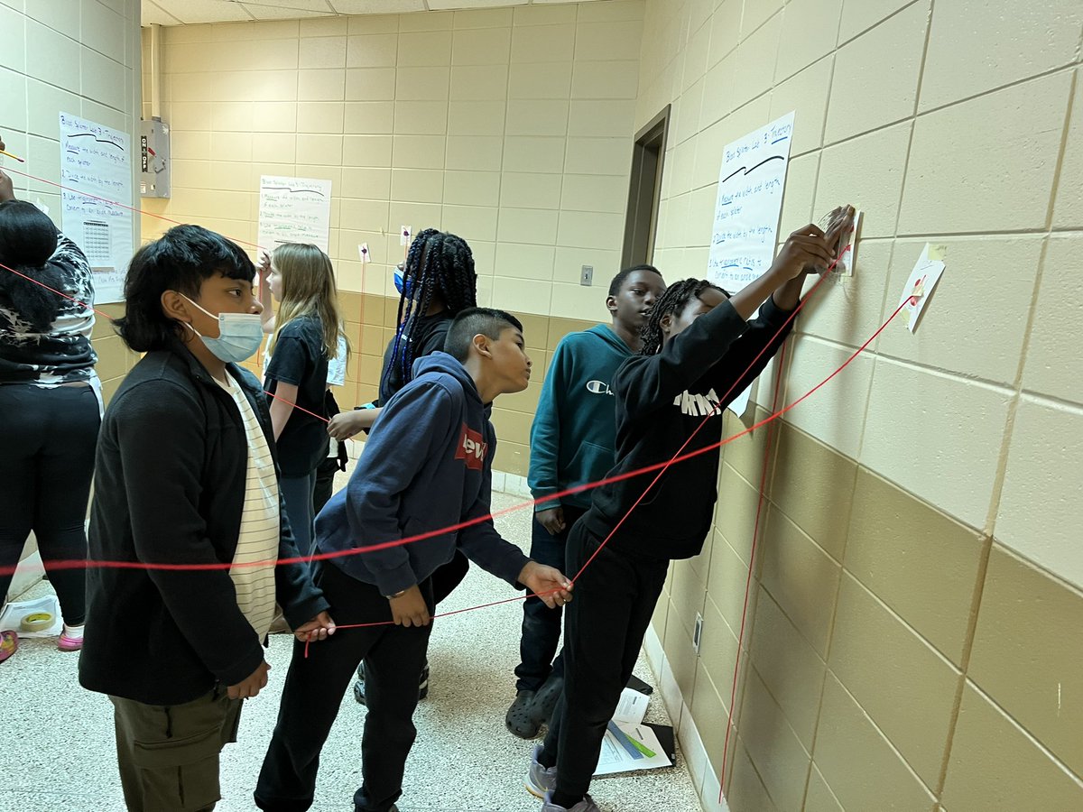 Laura Sicks tweet media