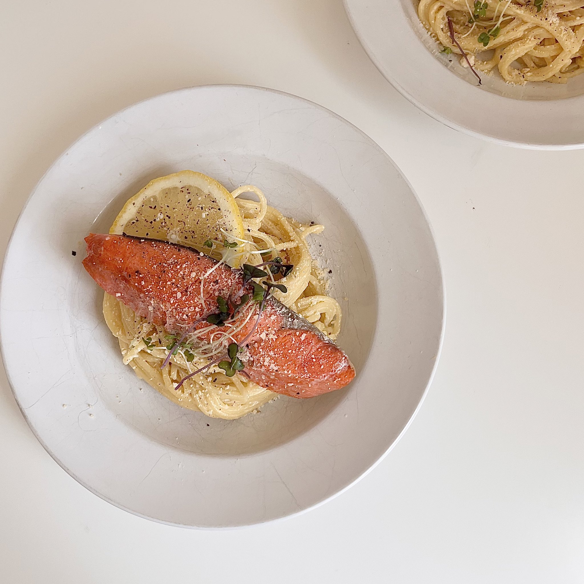えなが サーモンと豆乳のレモンクリームパスタのレシピです 簡単かつお洒落なのでぜひ作ってみてください T Co C7ioeeqsgz Twitter