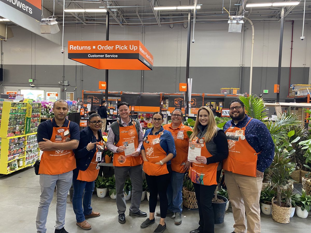 Great day walking the Morgan Hill and Hillsdale store team with our RDC partners Christine and Aimee —- appreciate ur partnership and support! Appreciate you… a little token of our appreciation..