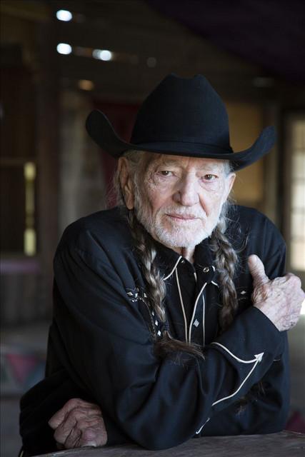 Happy 89 birthday to the legendary Willie Nelson! 