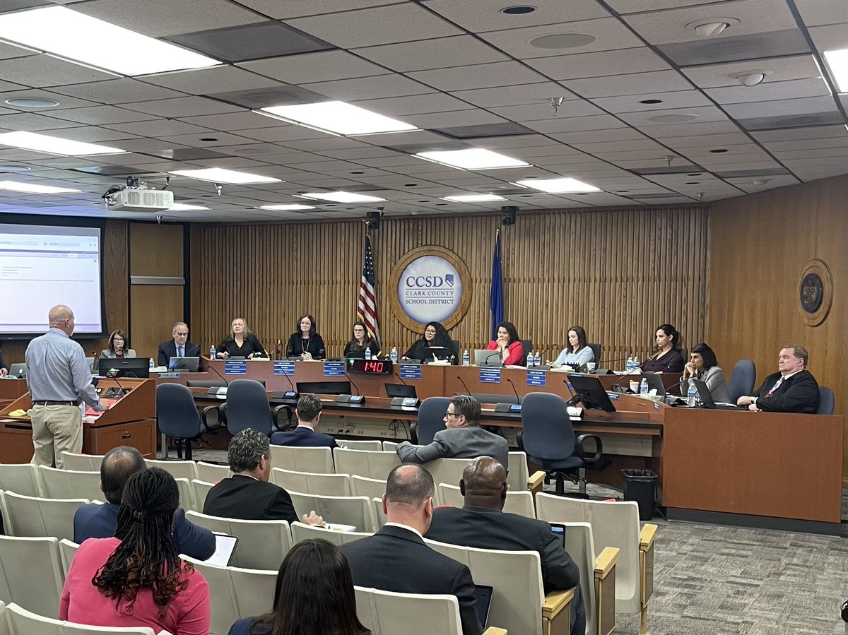 AlanBigelowLv's tweet photo. It was my honor to@stand up for our children at the CCSD trustee meeting today. #Elections2022 #redrocknv #Veteran #lvccward2 #lvcity #faithlutheran #redrocklv #summerlin #vote https://t.co/sC0tTaBX7i