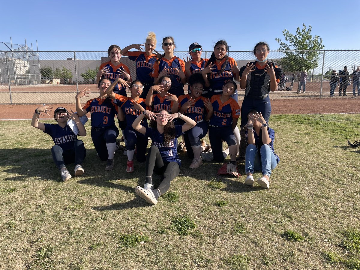 Vanessa Chavez (@vchavez_hms) on Twitter photo Guess who just ended regular season at 4-1! These 8th grade Cavs right here! It’s been such a pleasure to coach this amazing group of girls! Conference Tournament, here we come! 💙🧡 @Hernando_MS <a href="/besparza_hms/">Brettney Esparza</a> Guess who just ended regular season at 4-1! These 8th grade Cavs right here! It’s been such a pleasure to coach this amazing group of girls! Conference Tournament, here we come! 💙🧡 @Hernando_MS <a href="/besparza_hms/">Brettney Esparza</a>