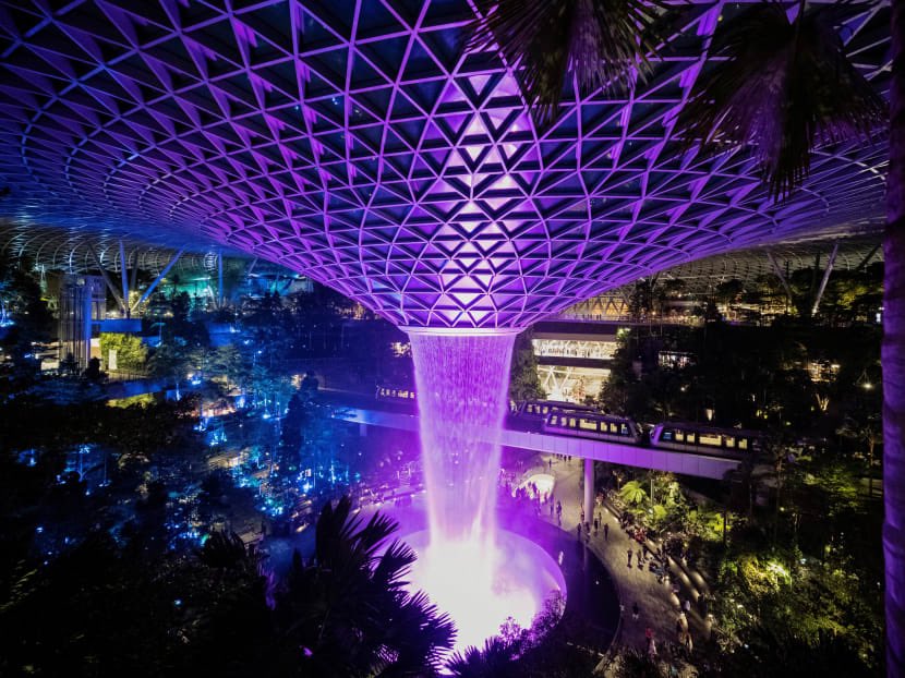 universalmusg's tweet photo. well… we believe in our galaxy right here at the magic shop we call @ChangiAirport 🤩 

#BTSArmy #BTS #AirportTwitter @BTS_twt 💜 https://t.co/ZYRYuf5Tm4