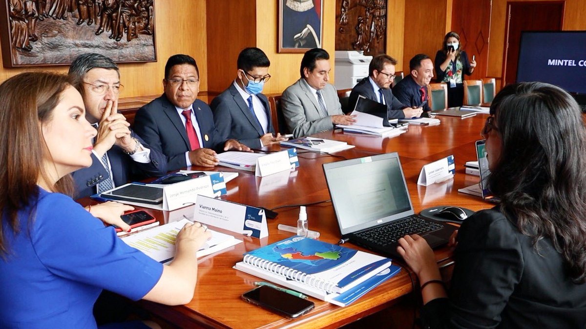 Vianna Maino tweet media