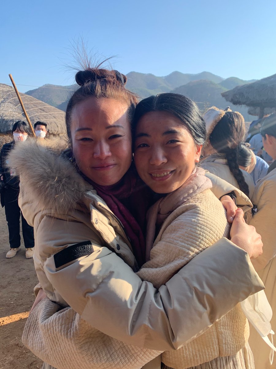 Soo Hugh tweet media