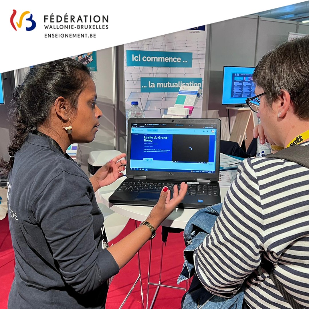 #SETT2022 💡 Rencontres, échanges, partages avec l'équipe du 𝗦𝗲𝗿𝘃𝗶𝗰𝗲 𝗴𝗲́𝗻𝗲́𝗿𝗮𝗹 𝗱𝘂 𝗡𝘂𝗺𝗲́𝗿𝗶𝗾𝘂𝗲 𝗲́𝗱𝘂𝗰𝗮𝘁𝗶𝗳 #FWB #Pacte 📚👧🖥️🤖 @eclasse_be