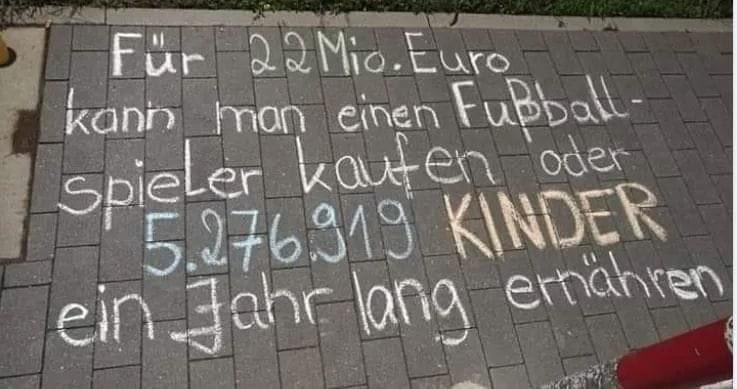 lennart_rixen's tweet photo. Man kann Kinder für 4,20€ im Jahr ernähren? Faszinierend. https://t.co/N6R1LsNfye