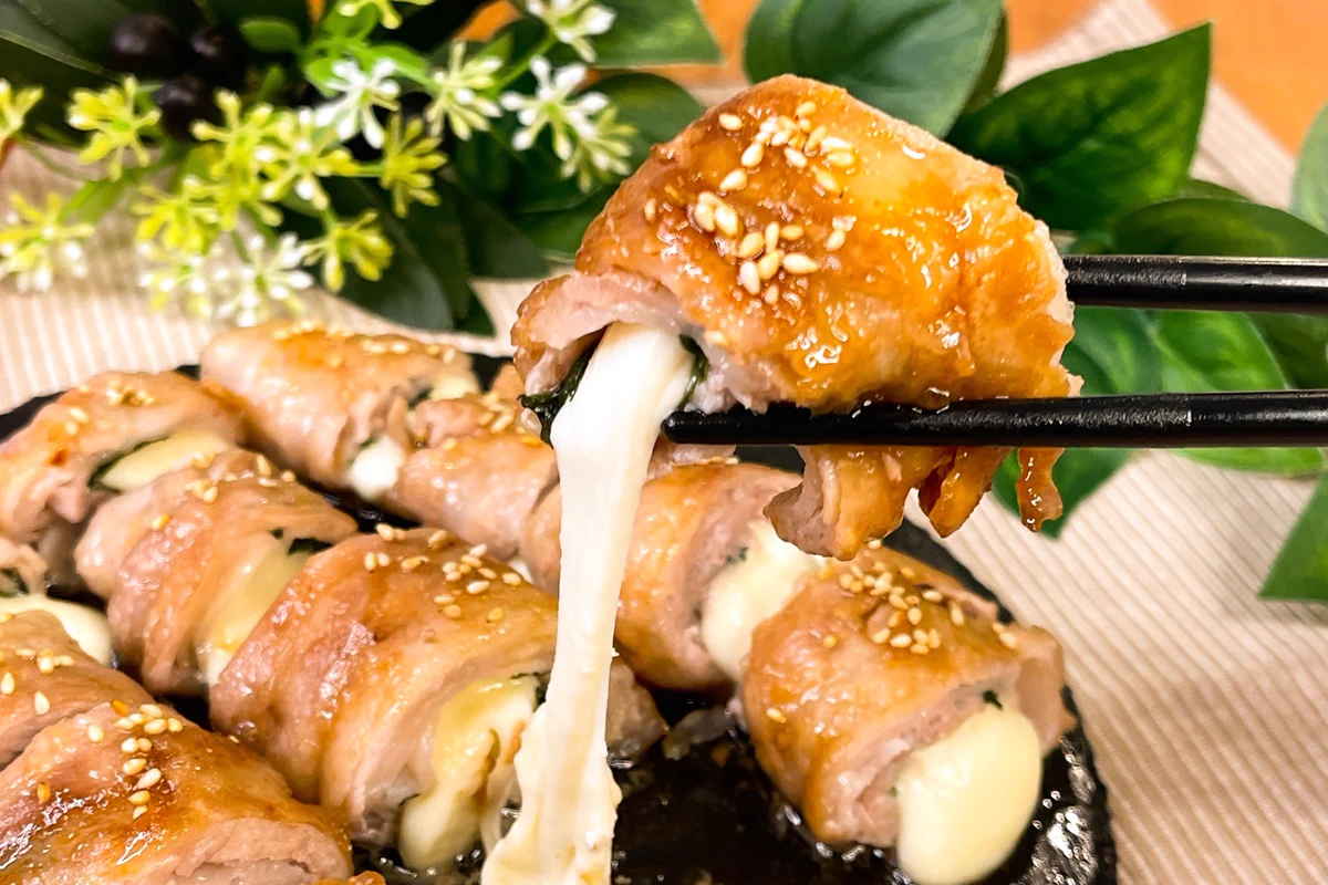 チーズがとろける！背徳感あふれる豚バラの大葉チーズ巻き。
