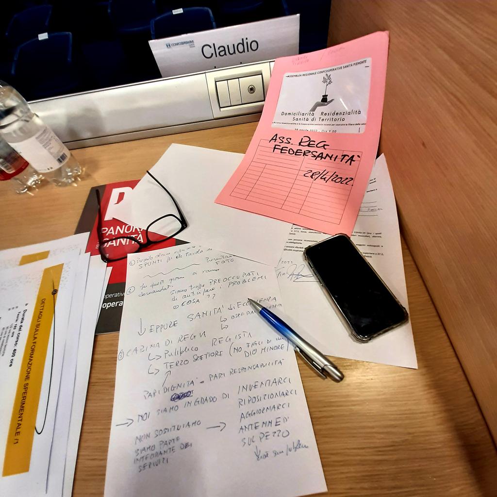SanitaCCI's tweet image. Assemblea Confcooperative #Sanità Piemonte. Tutto pronto per avviare il cogresso, #cooperatori presenti, sala gremita e back stage al lavoro
@ConfPiemNord