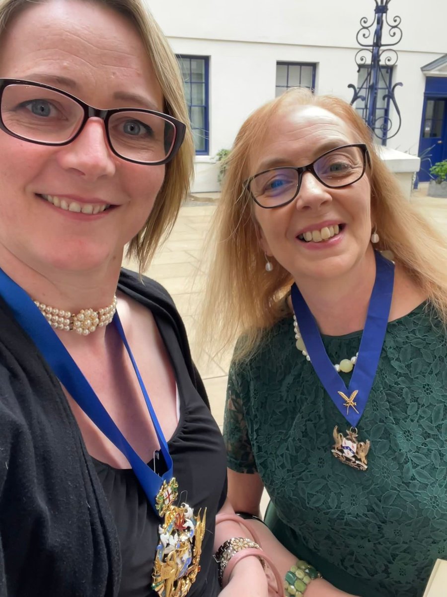 Worshipful Company of Poulters (@poulterscompany) on Twitter photo Master @Gilpine & Clerk enjoying a great night out at Apothecaries Hall <a href="/ApothecariesLDN/">The Worshipful Society of Apothecaries</a> many thanks for the dinner invitation. Master @Gilpine & Clerk enjoying a great night out at Apothecaries Hall <a href="/ApothecariesLDN/">The Worshipful Society of Apothecaries</a> many thanks for the dinner invitation.