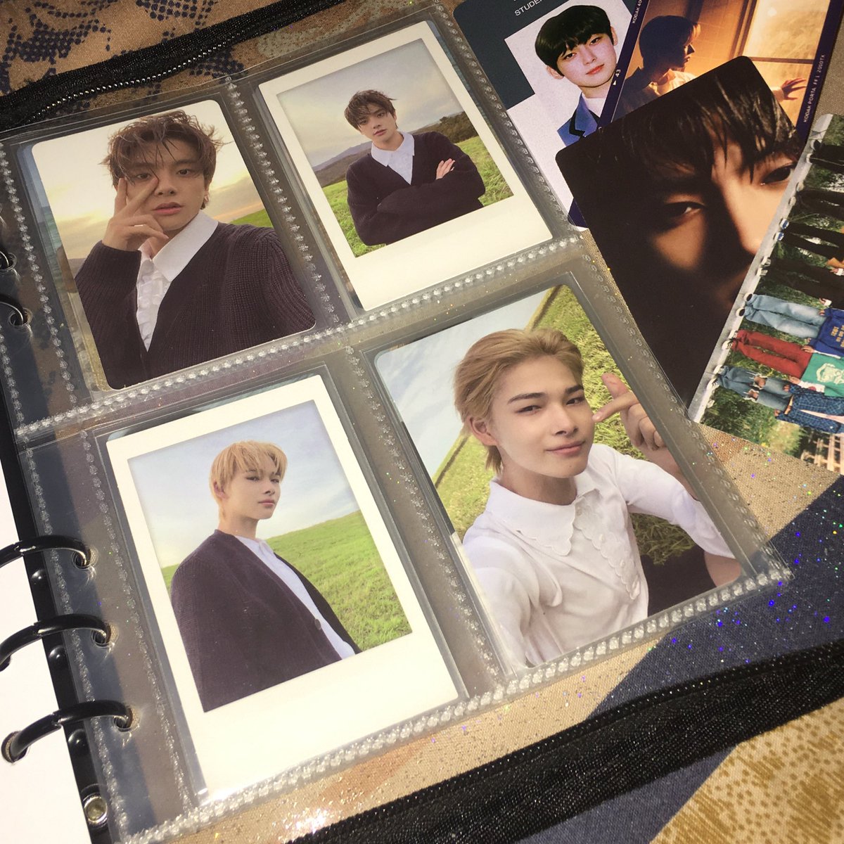 straydazed's tweet photo. tysm for letting me adopt your binder, @kmsncart! the parcel arrived safely ^^ thank you also for the free binder cover &amp; freebies !! 

#fromkmsn 🤍 https://t.co/dUiGhIH0Zv