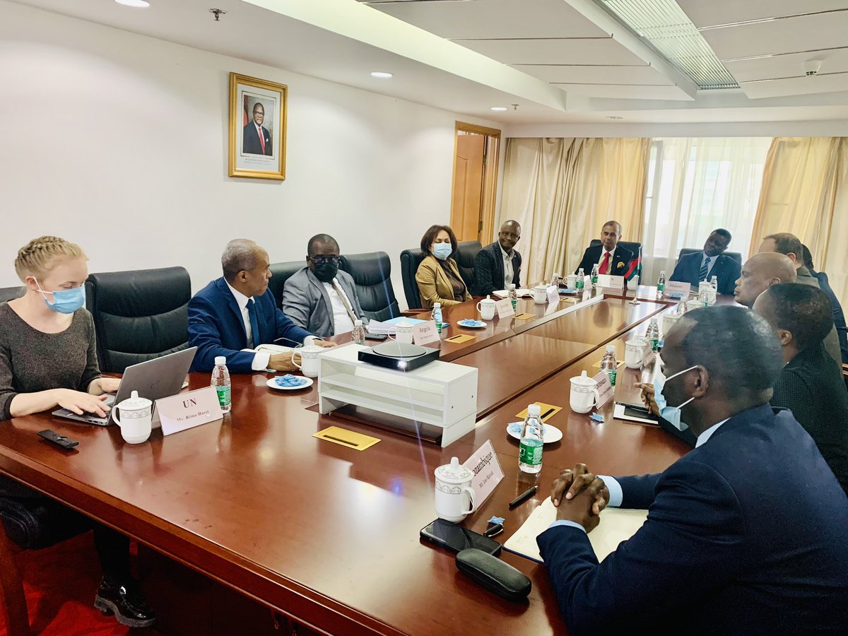 sidchat1's tweet image. Thank you 🙏 HE Allan Chintedza, Ambassador of Malawi 🇲🇼 to China 🇨🇳 for the invitation extended to @UNinChina to meet #SADC Ambassadors. Good discussion on how we can accelerate #SDGs via South South learning. @antonioguterres’s #UNReforms is about making @UN 🇺🇳 fit for purpose.