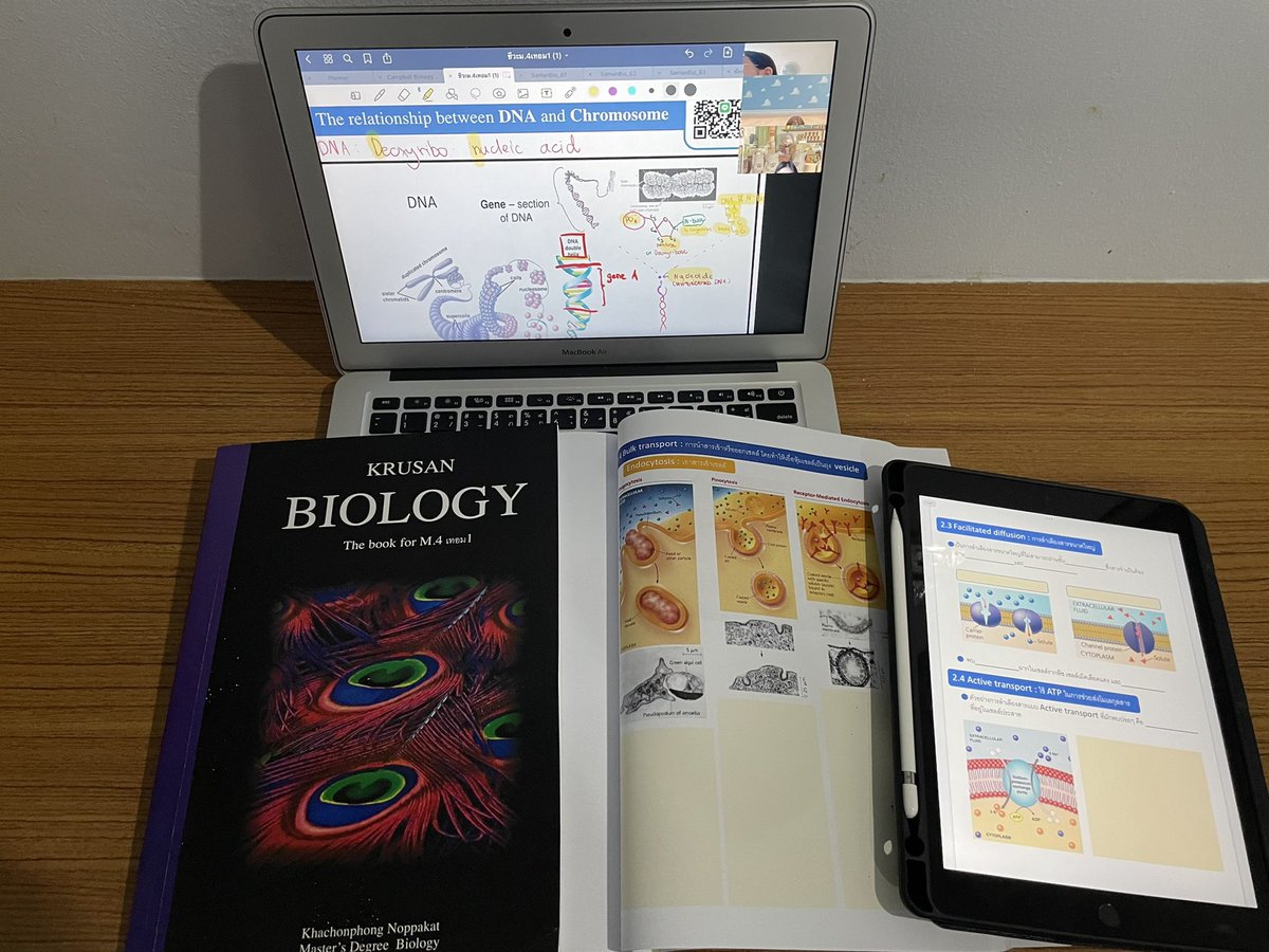 Krubiosan's tweet image. 📣สุ่มแจกหนังสือเสียง Audio book แค่พกหนังสือก็เหมือนมีพี่แซนตามไปทุกที่ 
🎉แค่ใช้มือถือ scan Qr cord ภายในเล่ม ก็เหมือนมีพี่แซนออกมาสอนในทันที
🔥ดูกี่รอบก็ได้ เหมาะสำหรับเด็ก ม.ปลายทุกคน ปูพื้นฐาน บวกทำโจทย์ 
👉กติกา รีทวิต พร้อมพิมพ์ สนใจ ครบ50รี จะสุ่มแจกLive #dek66