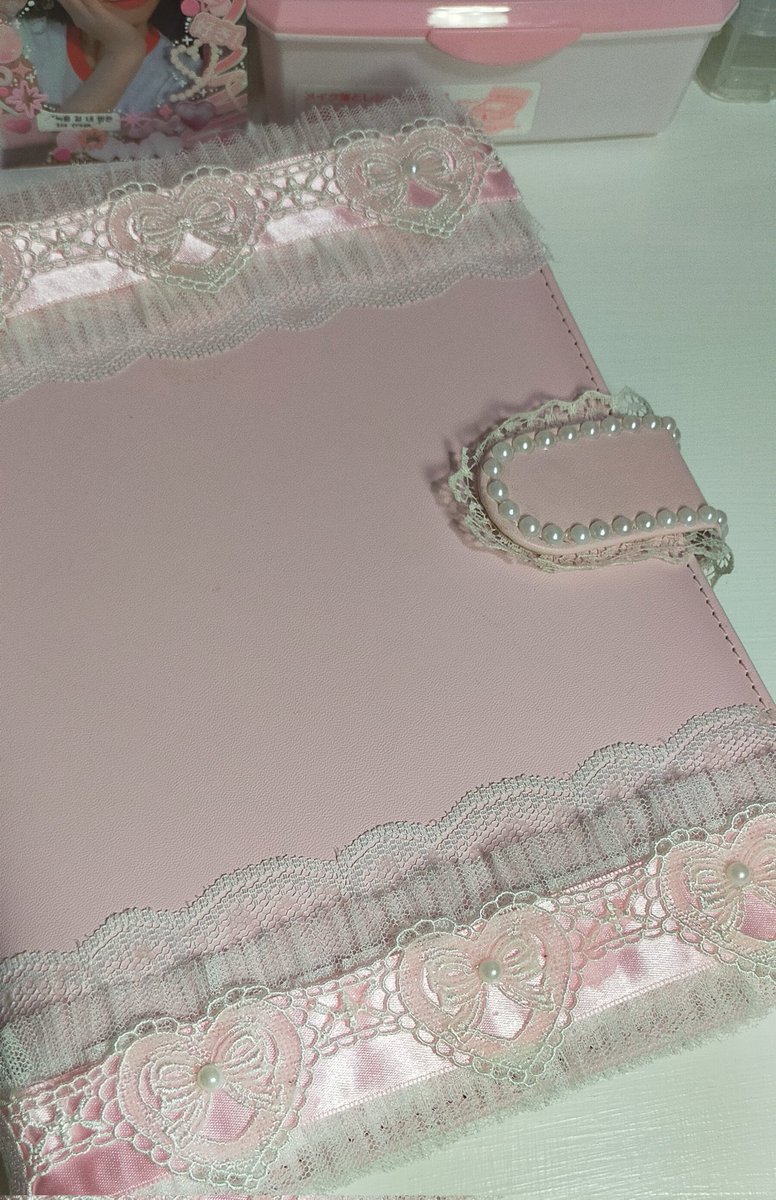 jillianscart's tweet photo. 𓈈 𓂃 𓈒 #jcartmails ❀

𓂋𓈒 hiii @lvsdoie the binder arrived to me safely, thank you for accommodating my request! it's really pretty >< till our next transaction ♡ 

🛒#lvsdecos https://t.co/ASYNE2mvXZ