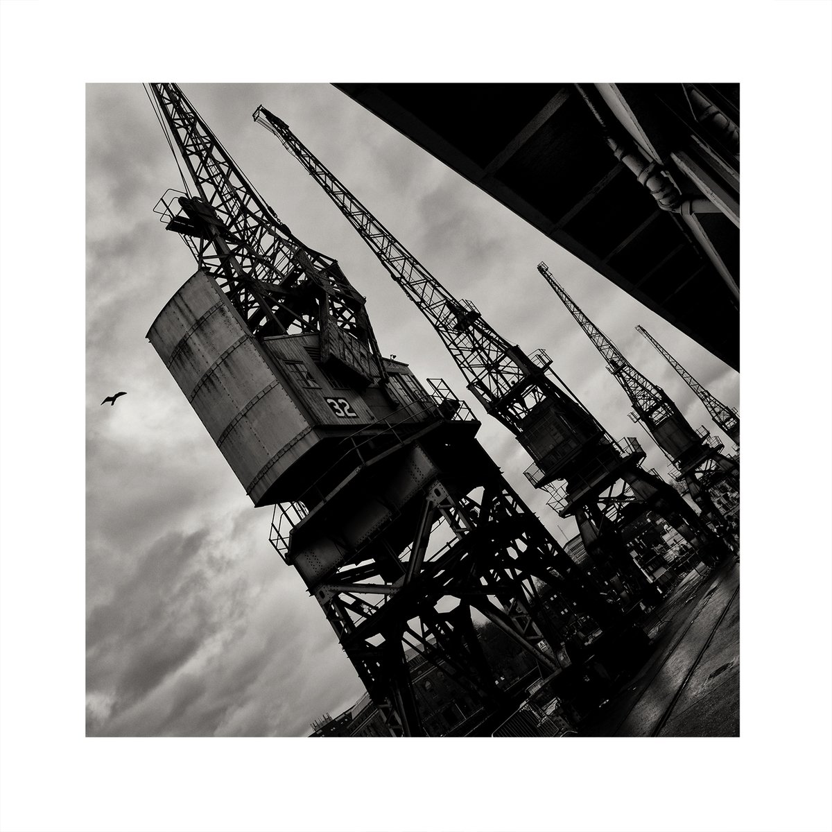 dazsmithpics's tweet photo. #bristol, #docks' #streetphotography - more photography here: 
https://t.co/Y17ml4oyNH https://t.co/GByEtlDvds