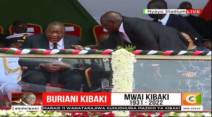 ColloTM_McArum's tweet photo. #Bazuu hataki story za huyu gwiji kabisa!
Si mtu akiachwa, aachike tu!
#RIPMwaiKibaki https://t.co/Q0K1iCwqZU