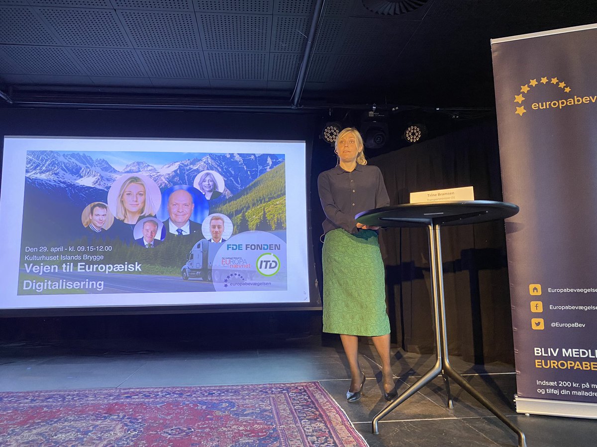 Henriette Kjær tweet media