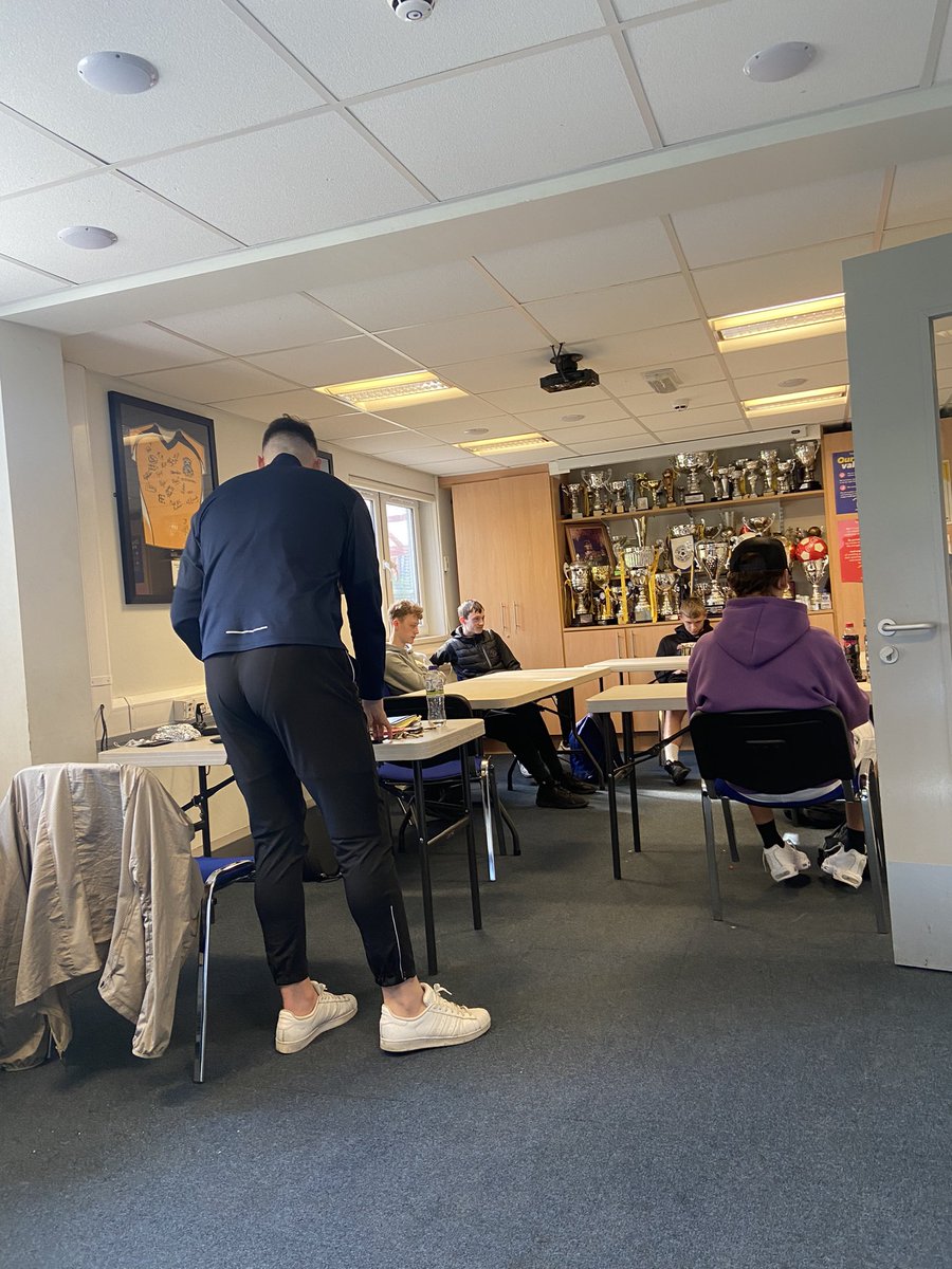 TheDragonWay's tweet photo. The lads are all in today with Jack while he does some learner reviews with them, and then they will be back working on their BTEC coursework! 

Then in the afternoon they will have a session out on the 3G!⚽️

Enrol today for next year!

07562789450

#TheDragonWay https://t.co/C8lMo2CvvN