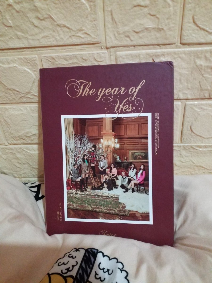 hinhinyerugh's tweet photo. WTS/LFB

TWICE UNSEALED ALBUMS

THE YEAR OF YES ver B
condition 8/10
OB+CD+PB+sticker+Dahyun TOL PC
320 php+15 pf
cd &amp; sticker: Mina or Jihyo

mop gcash
mod sco

dm for proof

🏷 Nayeon Jeongyeon Momo Sana Jihyo Mina Dahyun Chaeyoung Tzuyu wtb lfs #TWICE_4TH_WORLD_TOUR https://t.co/TKfl4WDudR