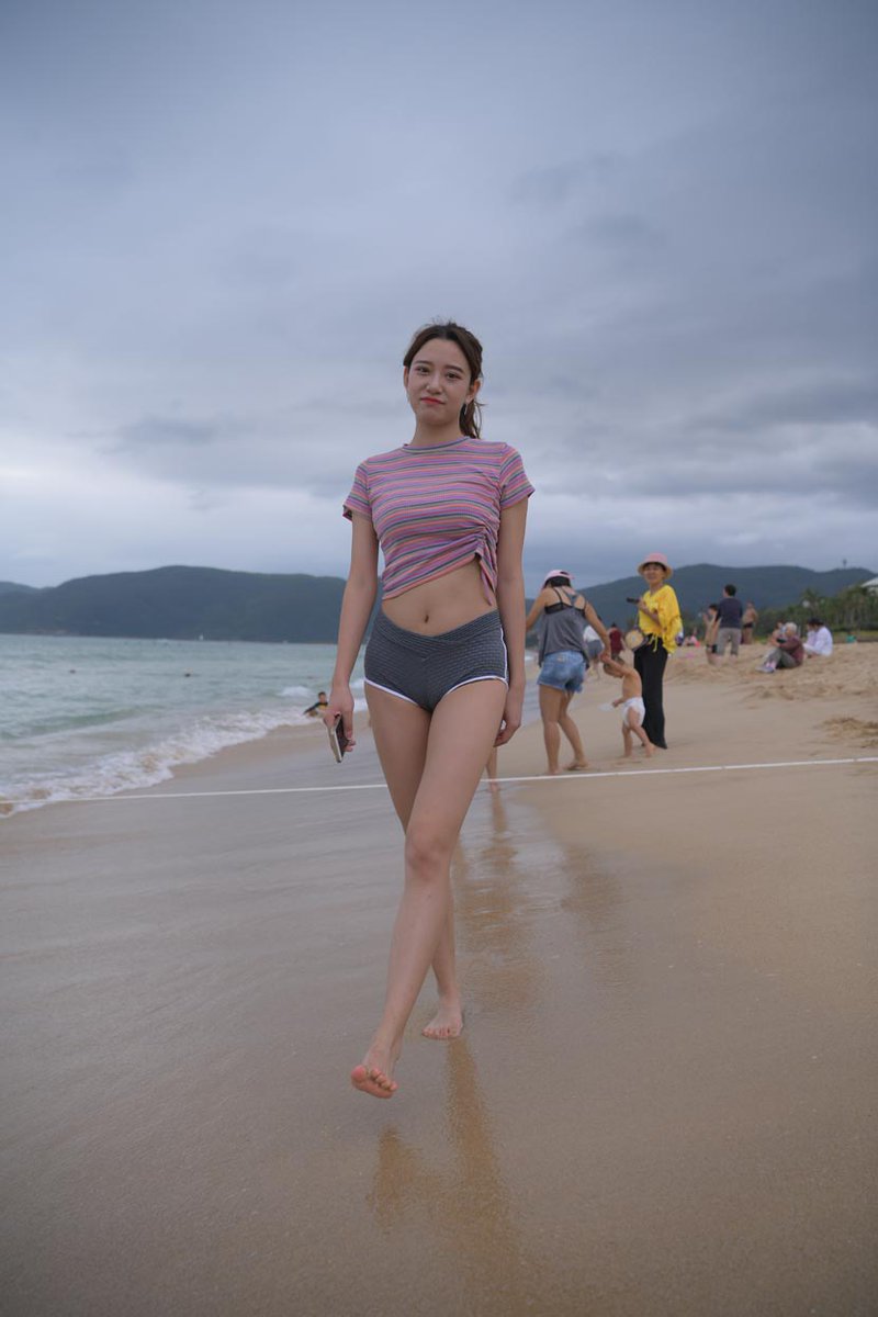 yongtaohong's tweet photo. 沙滩上的风景最美 https://t.co/WZIkx6qLdY