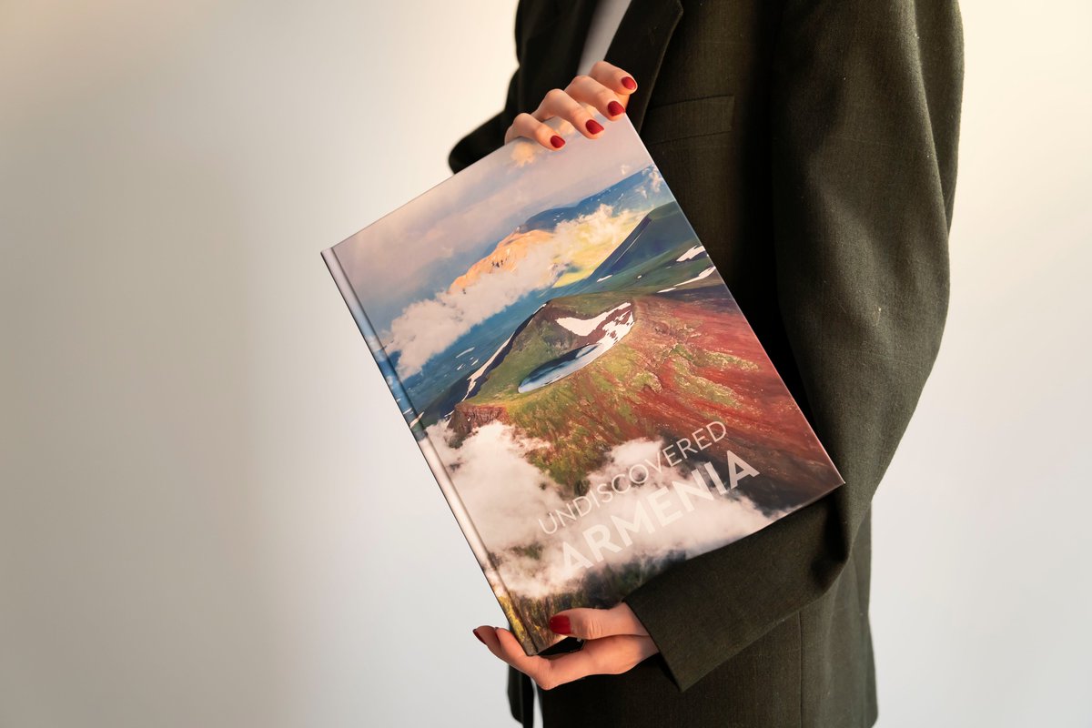 Ararat Box tweet media